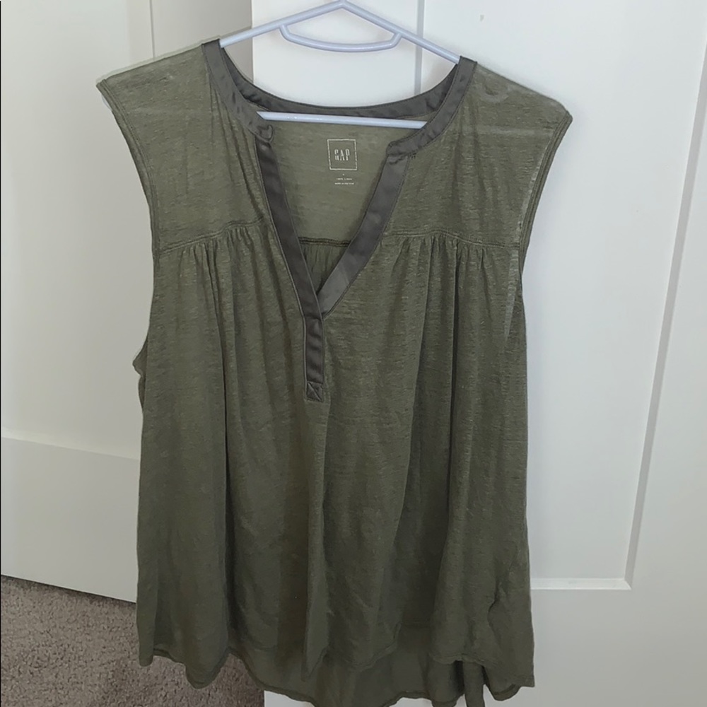 Gap tank top